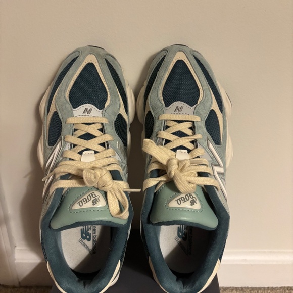 New balance 9060 - Picture 2 of 3